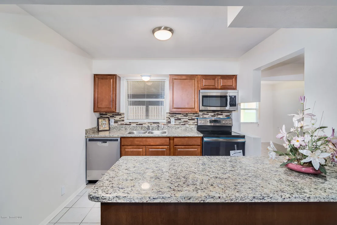Photo of 124 Valencia Drive