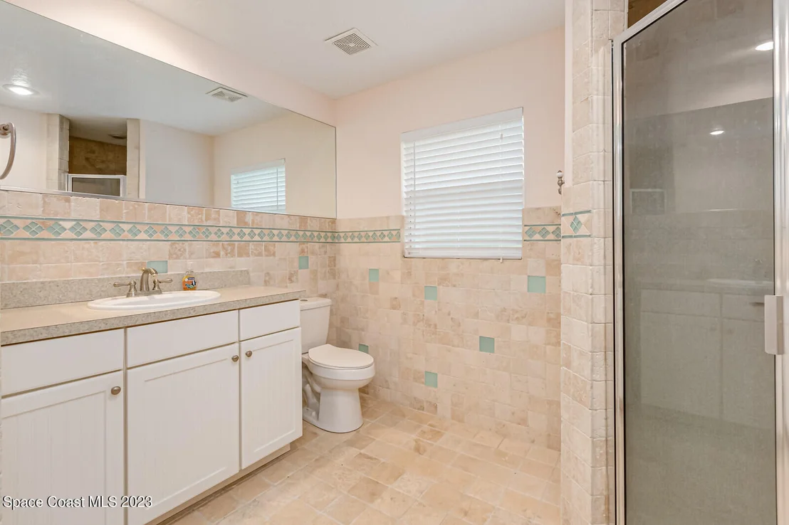 Photo of 2880 Grant Road