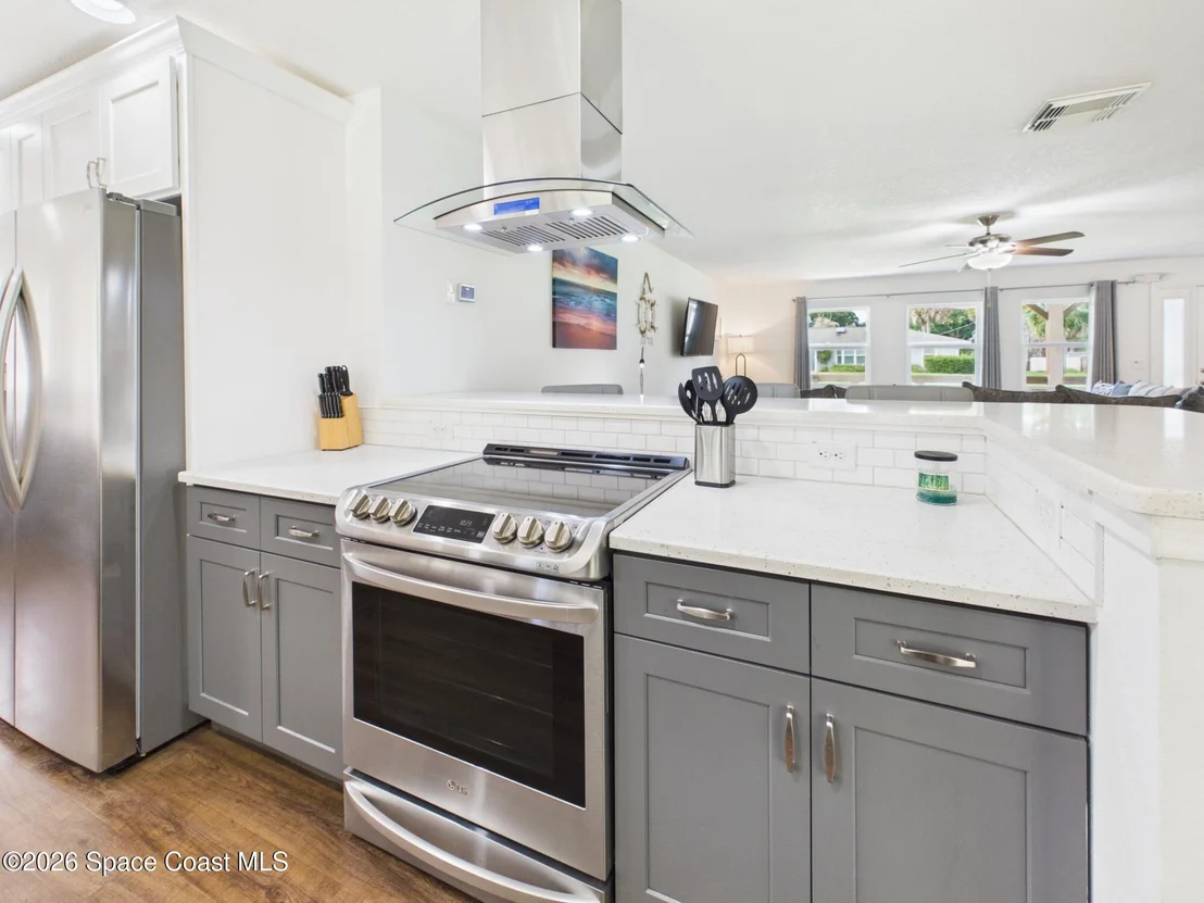 Photo of 662 Vocelle Avenue