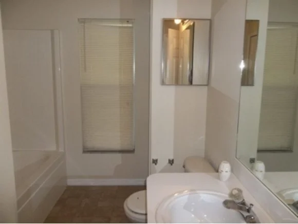 Photo of 6420 Ainsworth