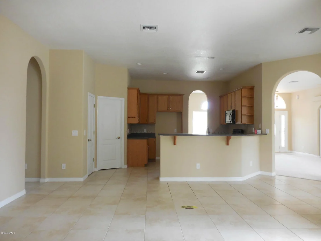 Photo of 194 SE Ridgemont Circle