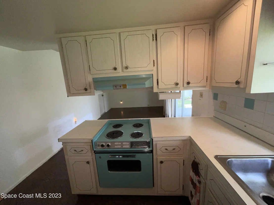 Photo of 918 Kings Post Road