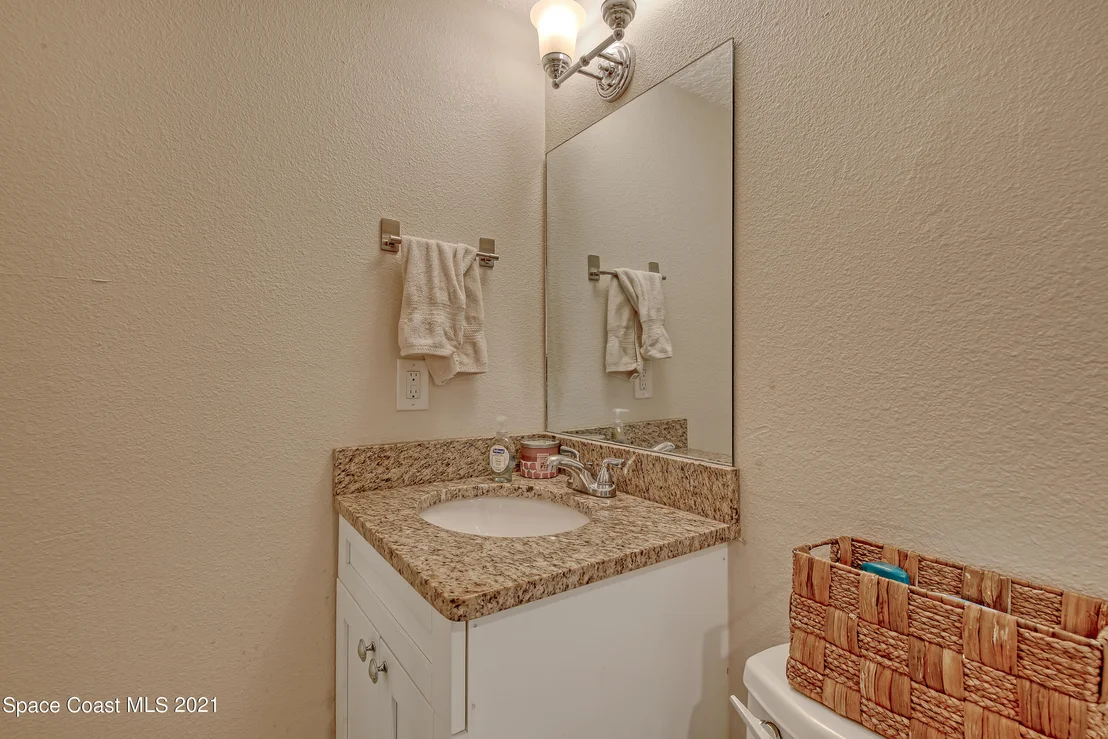 Photo of 772 Bianca Drive NE