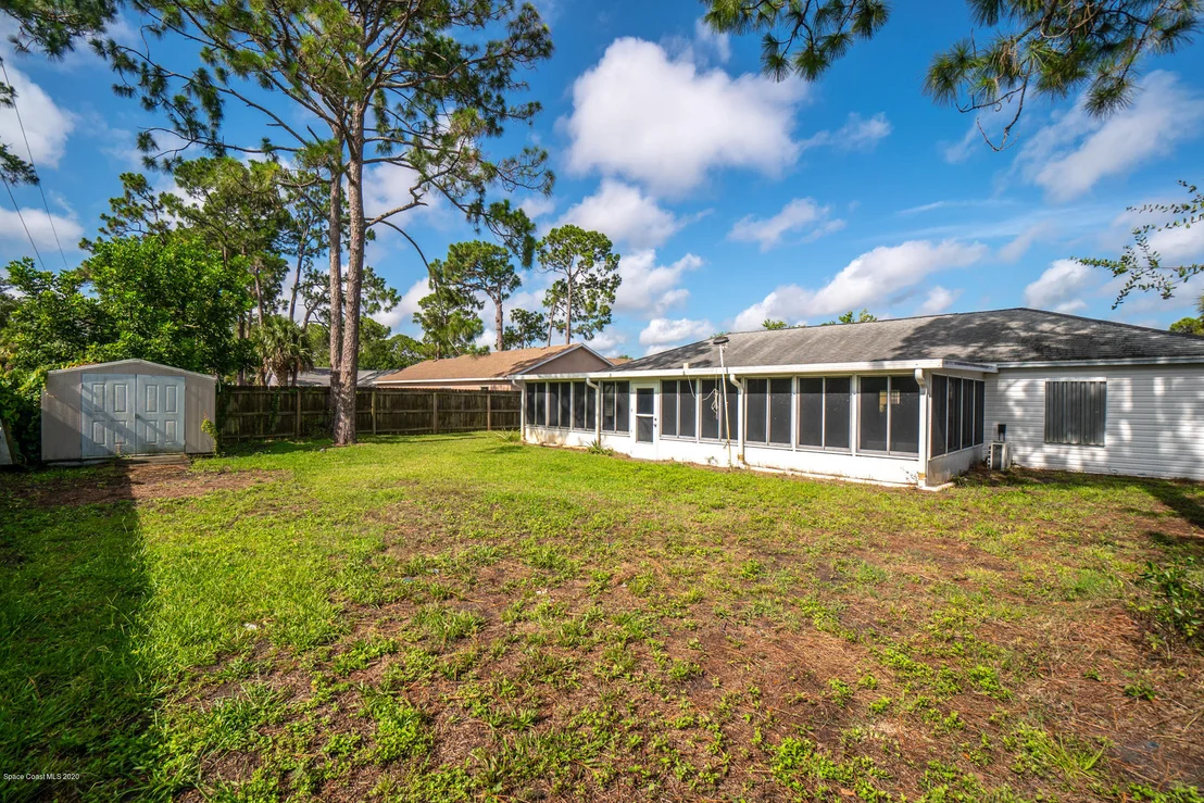 Photo of 6387 Cable Avenue