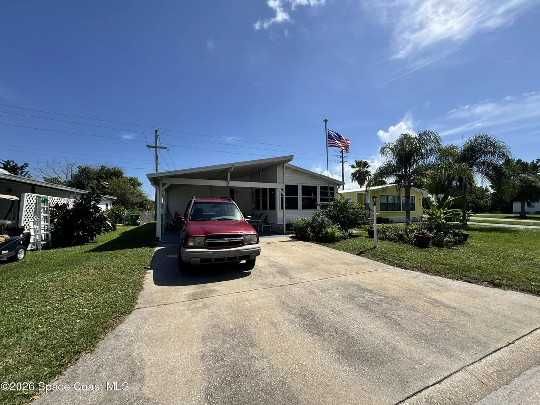 Photo of 835 Vireo Drive