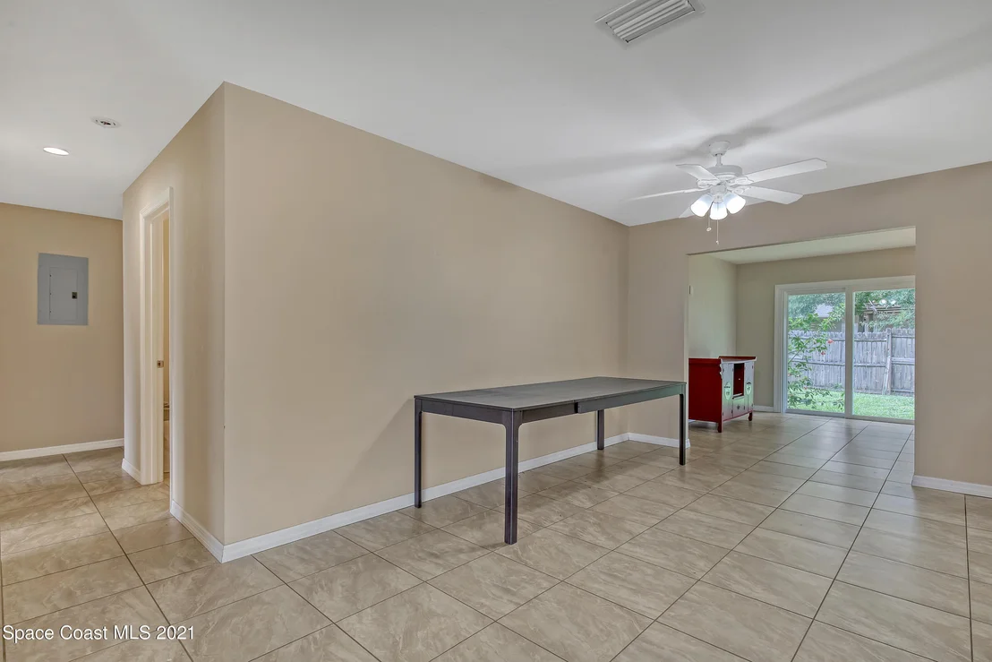 Photo of 940 Eyerly Street