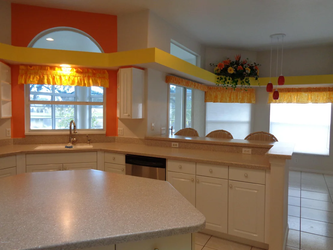 Photo of 892 Shoshone Lane