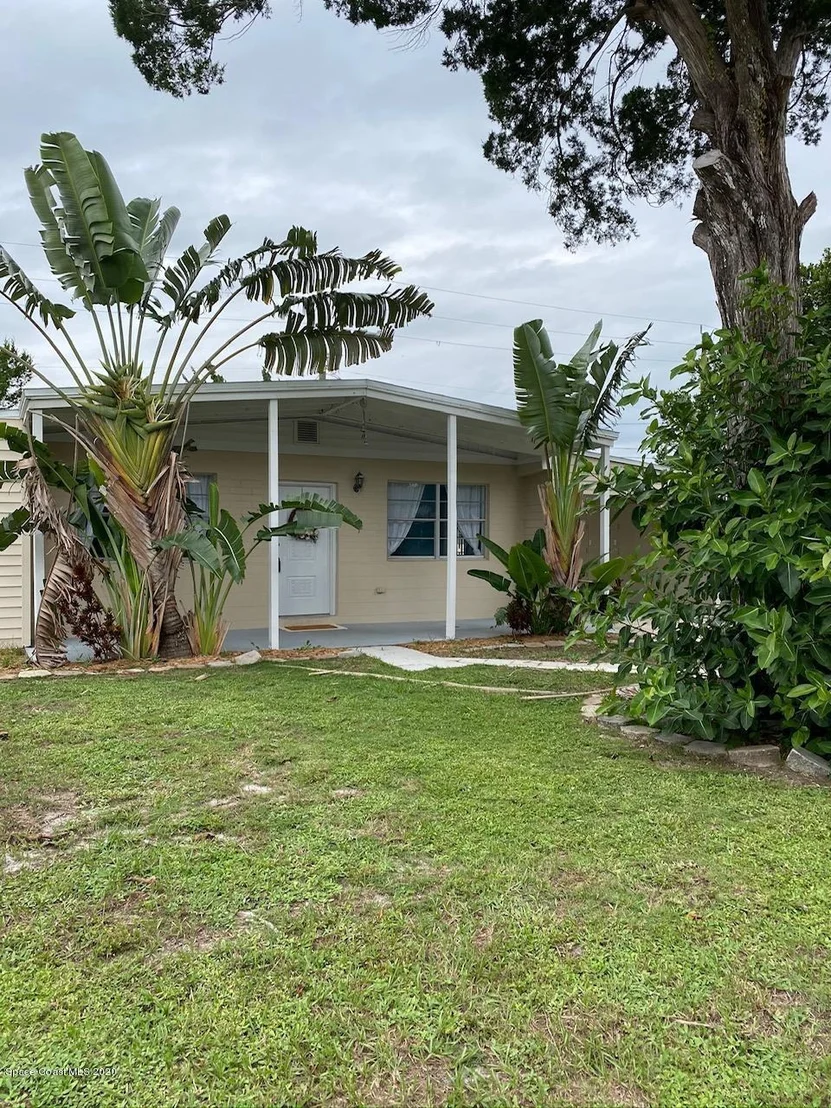 Photo of 920 Glenmore Circle