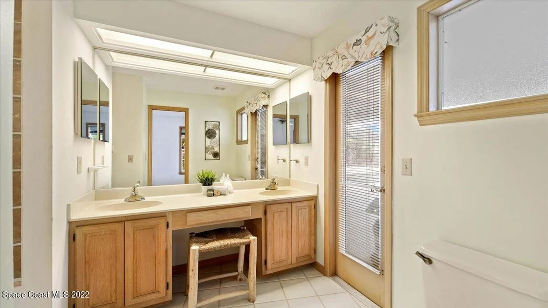 Photo of 6355 Anchor Lane