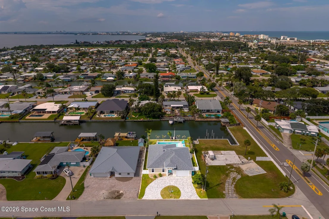Photo of 318 Angelo Lane