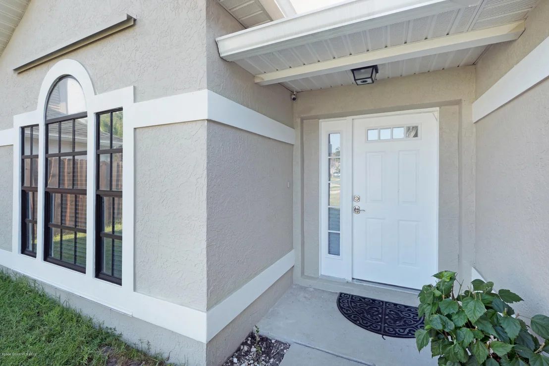 Photo of 1632 Clover Circle