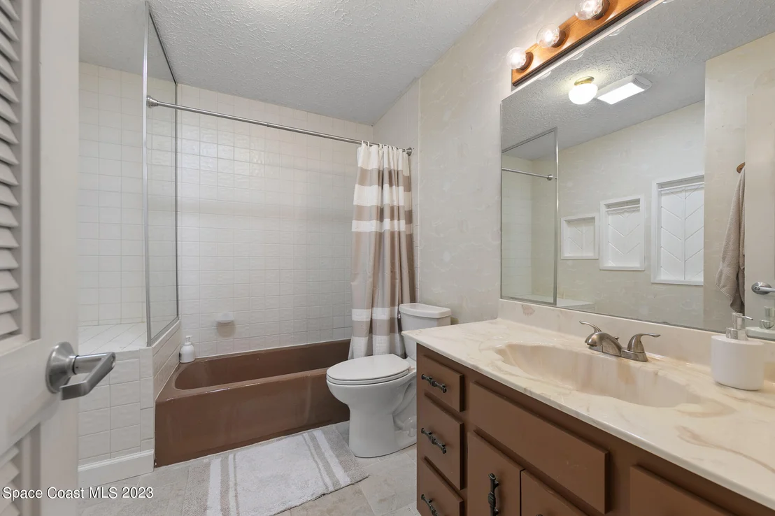 Photo of 4493 Country Road
