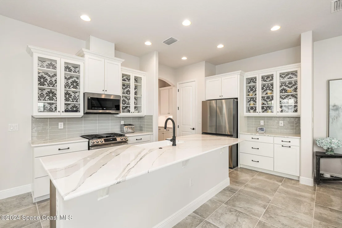 Photo of 8386 Lyside Drive