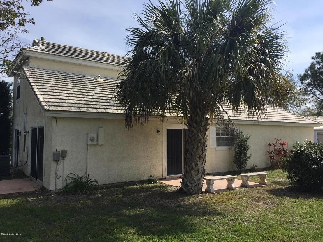 Photo of 834 Wateroak Drive NE