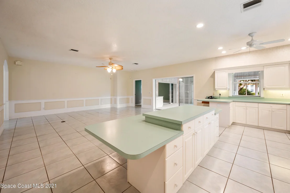 Photo of 970 Palm Brook Drive