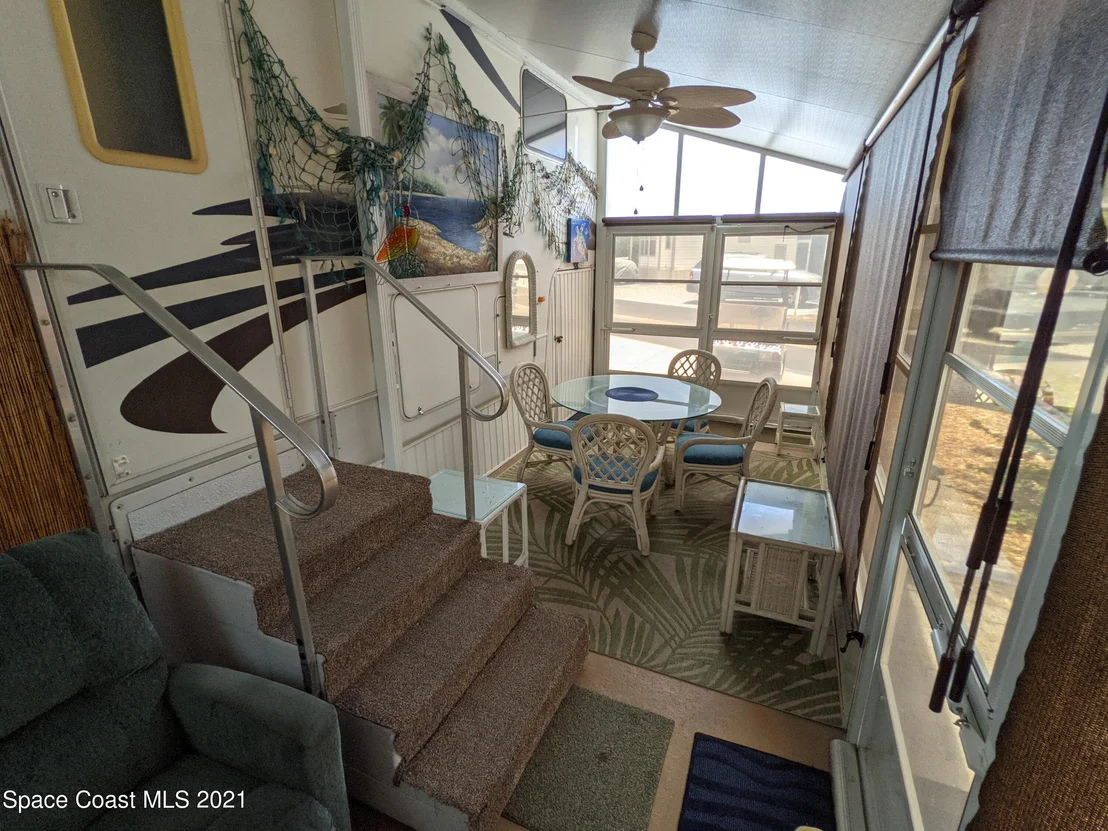 Photo of 270 Galaxy Lane