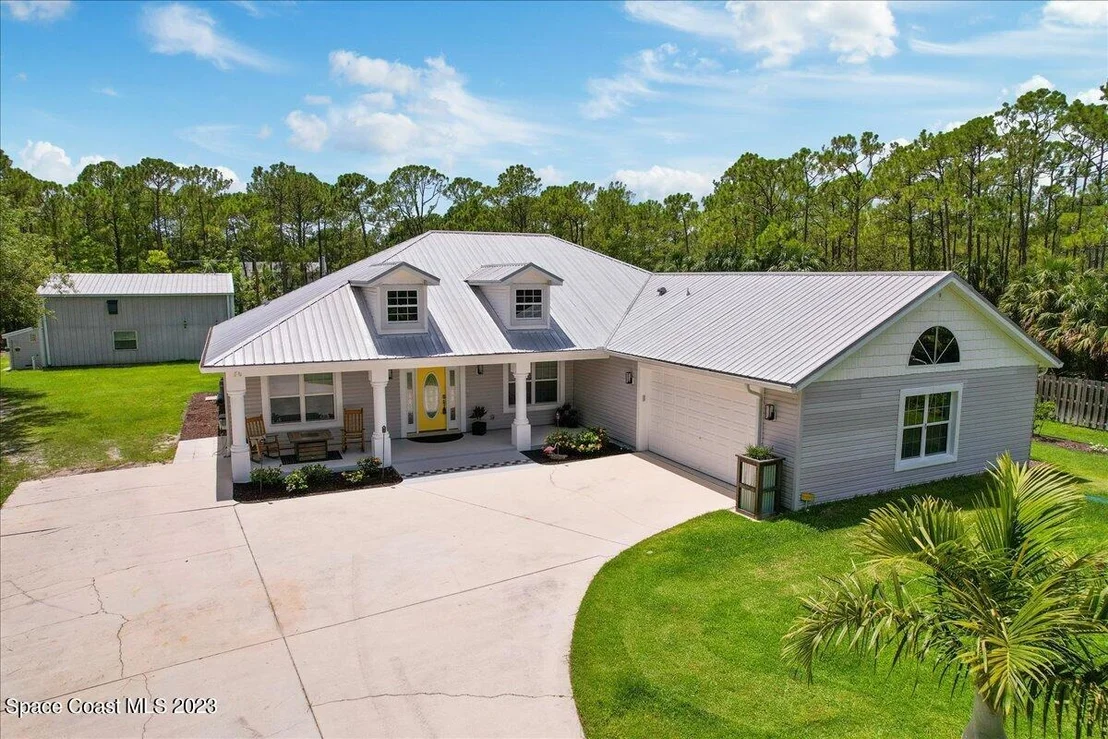 Photo of 3864 Reynolds Road