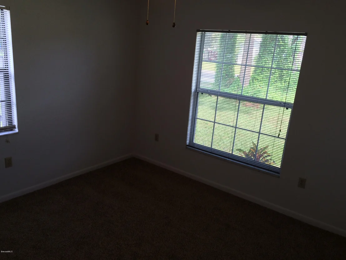 Photo of 5620 Holden Road
