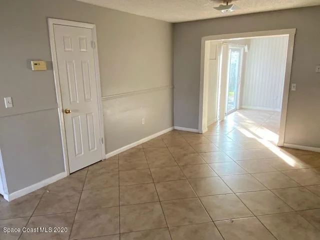 Photo of 2921 Pembroke Road