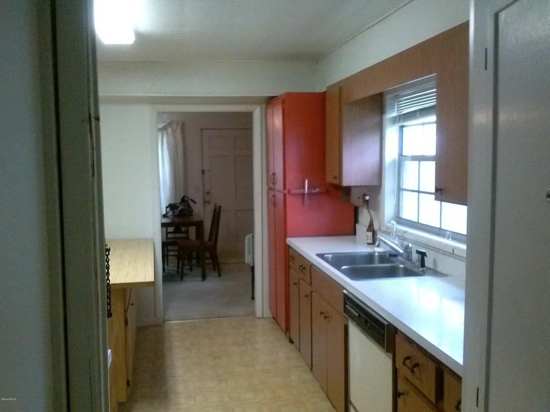 Photo of 2536 Cocoanut Drive