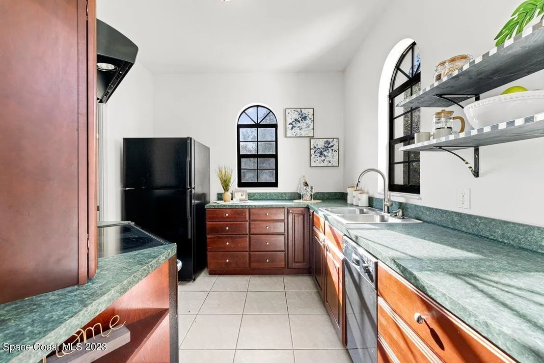 Photo of Unit 0 at 2980 E Bay Boulevard NE