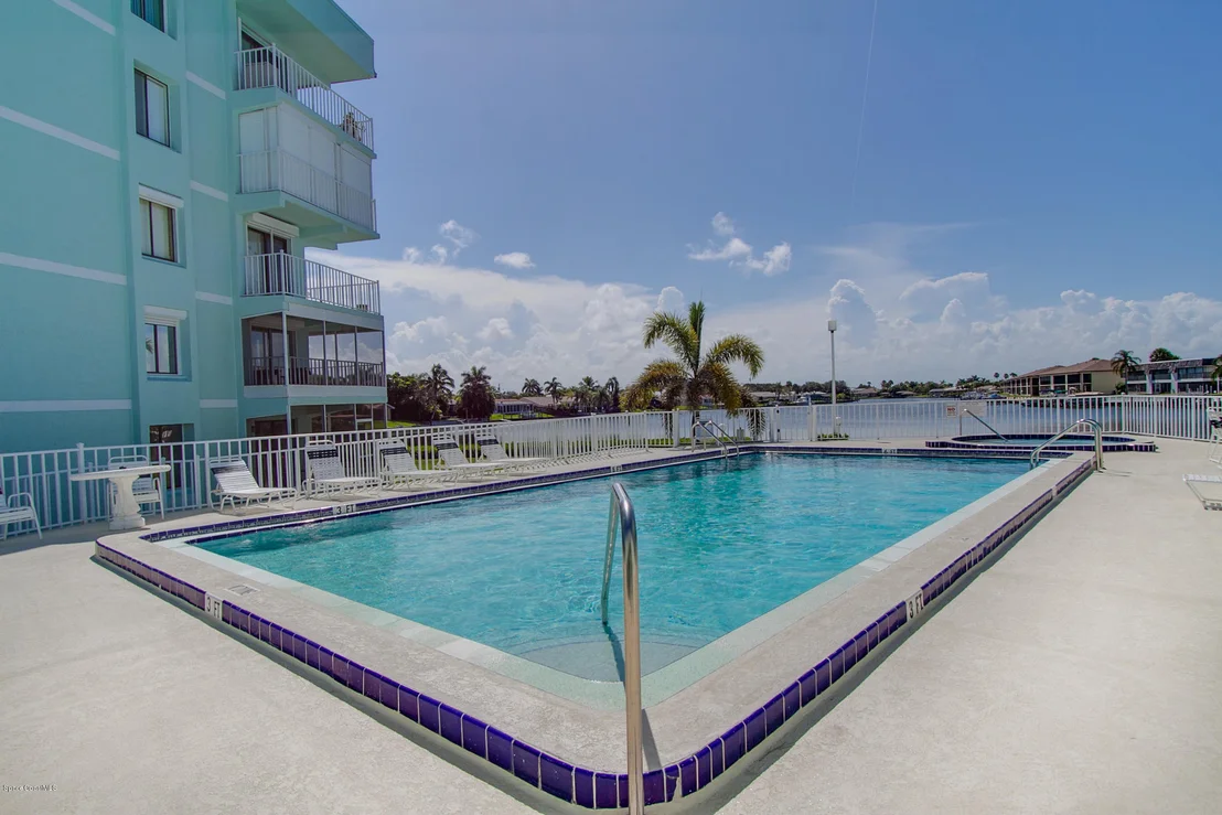 Photo of Unit 1205 at 1700 Commodore Boulevard
