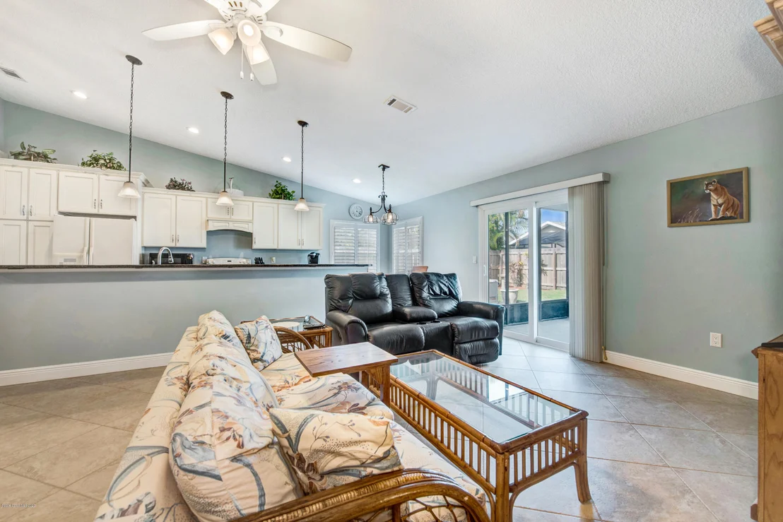 Photo of 1236 Walnut Grove Way