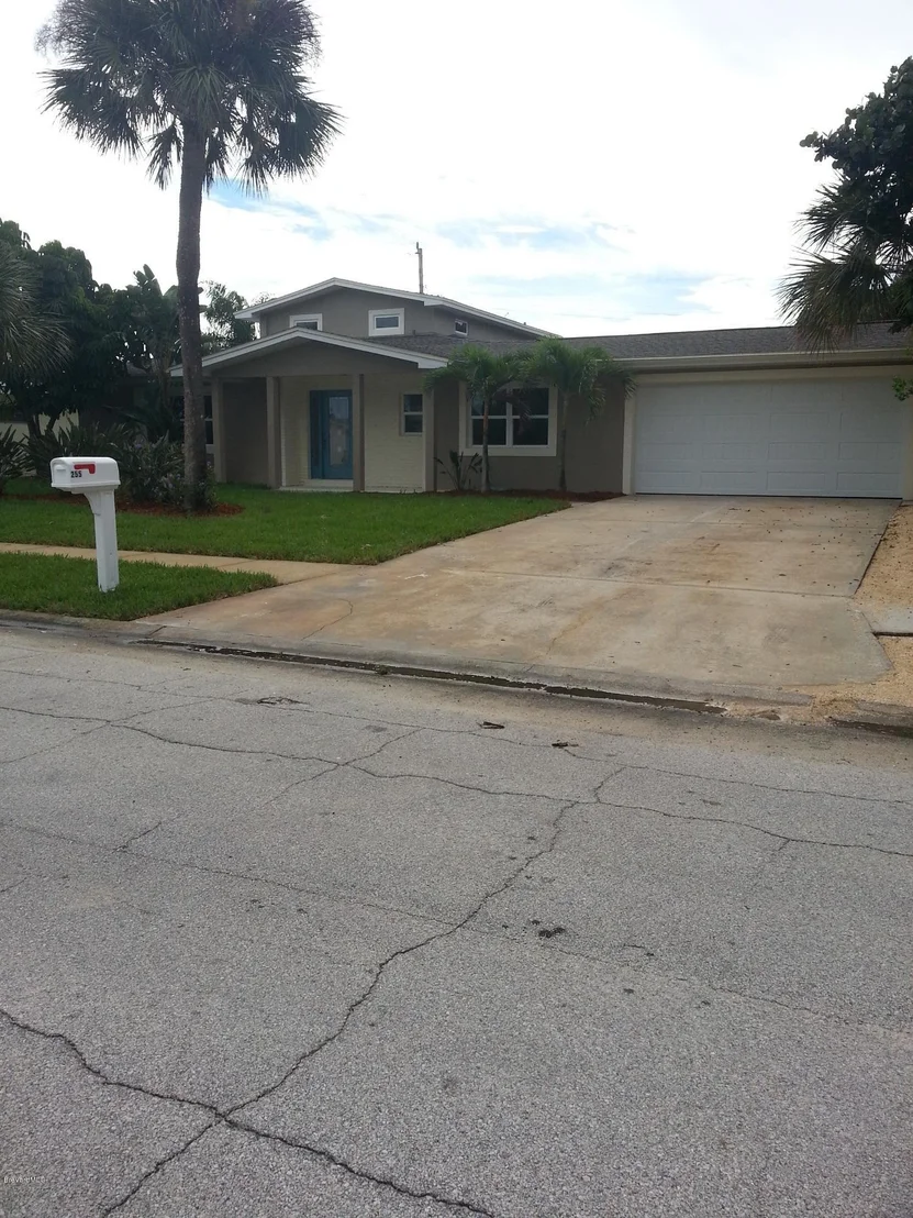Photo of 255 S Robert Way