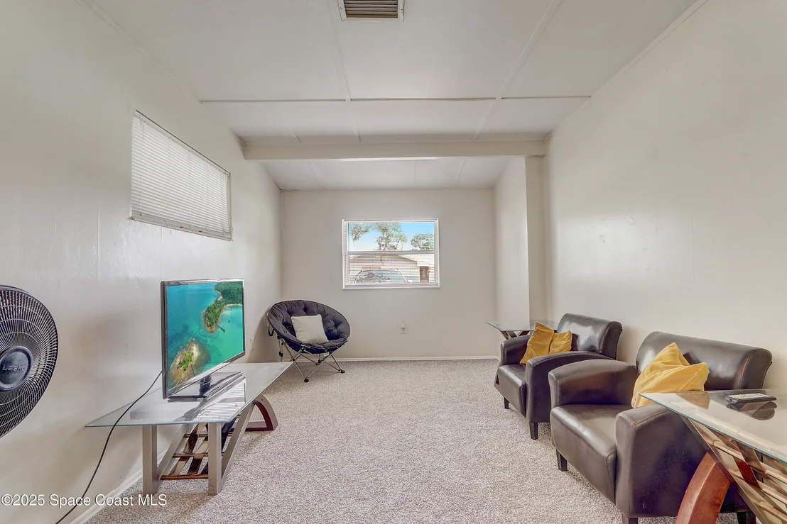 Photo of 1032 Bernice Road