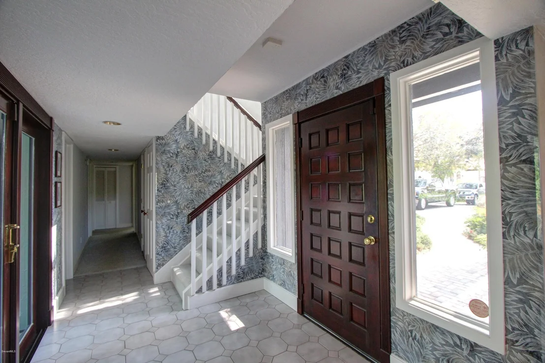 Photo of 738 Malibu Lane