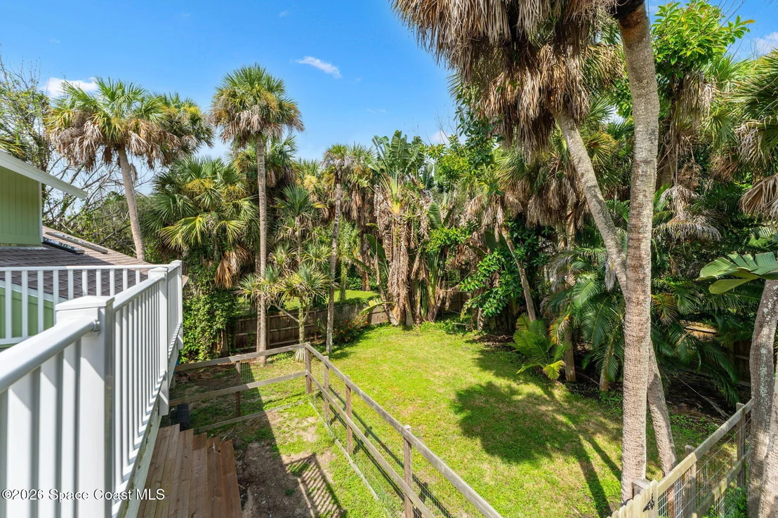 Photo of 220 Cardinal Drive
