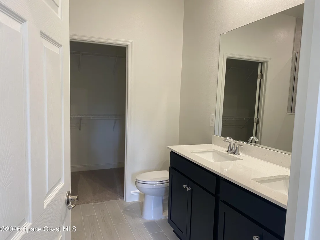 Photo of 2467 Enclave Drive