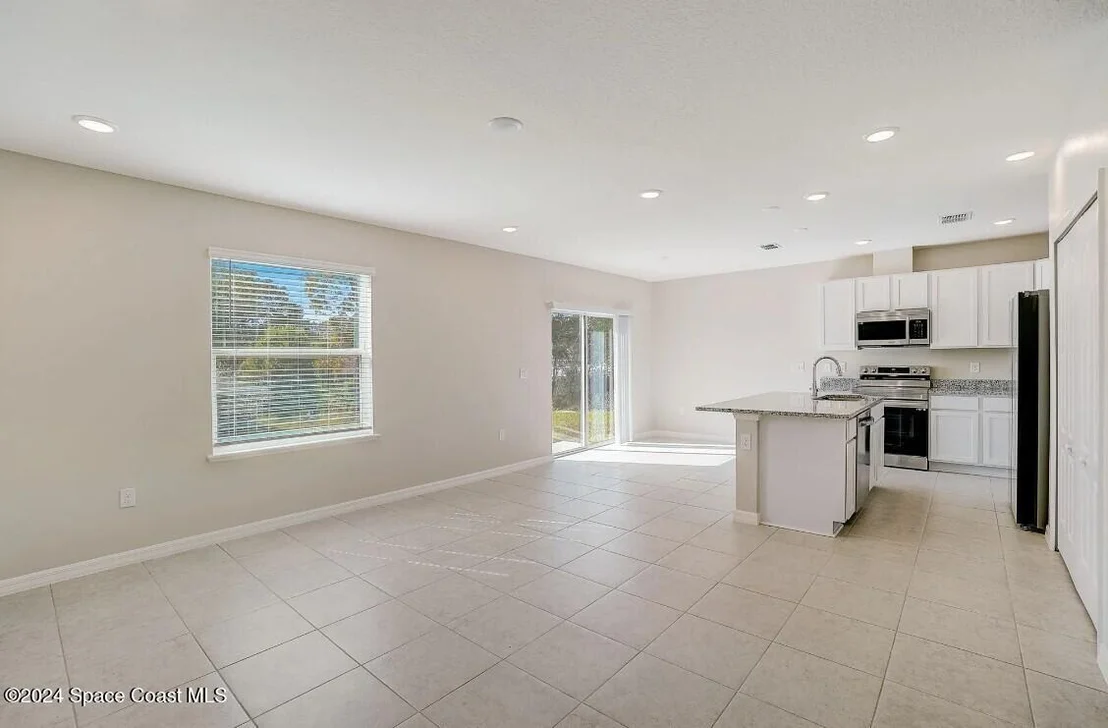 Photo of 1749 Palm Road