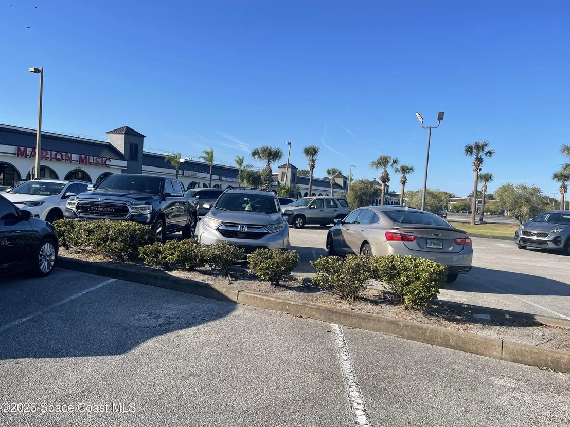 Photo of 4990 Stack Boulevard NE