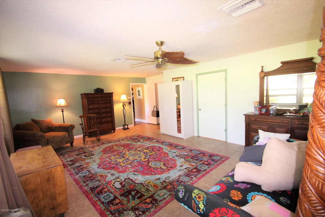 Photo of 1175 Marie Street