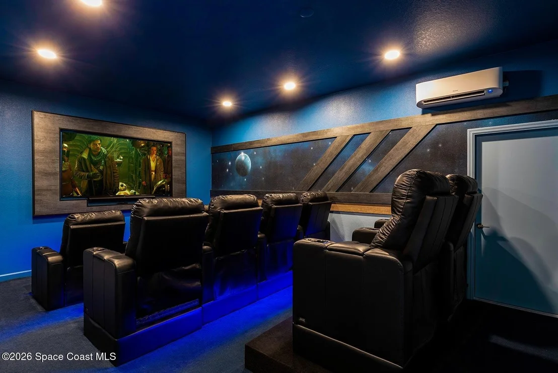 Photo of 385 Strand Drive