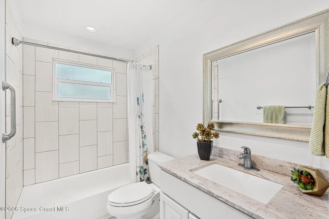 Photo of 135 Oakledge Drive