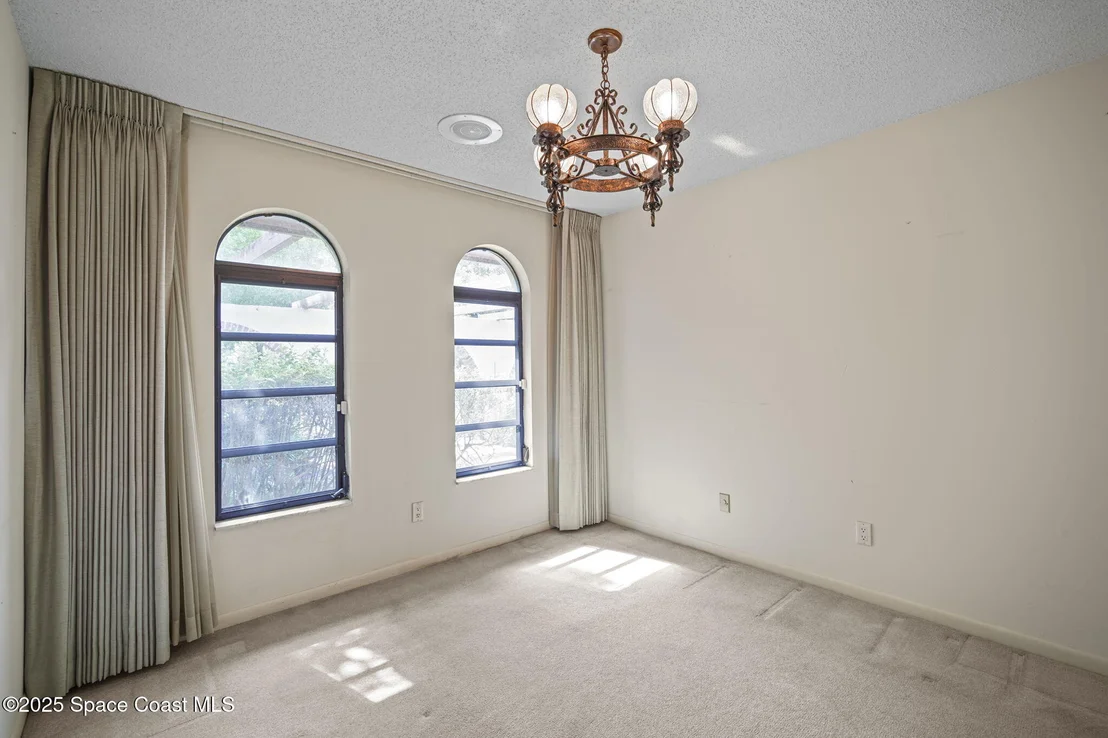 Photo of 1185 Ashlyn Drive