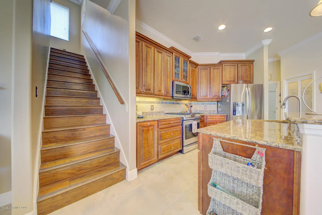 Photo of 2084 Botanica Circle