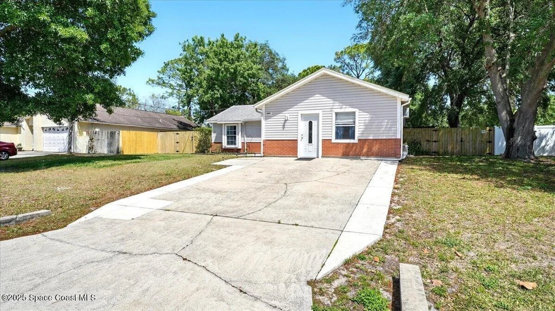 Photo of 6615 Dock Avenue