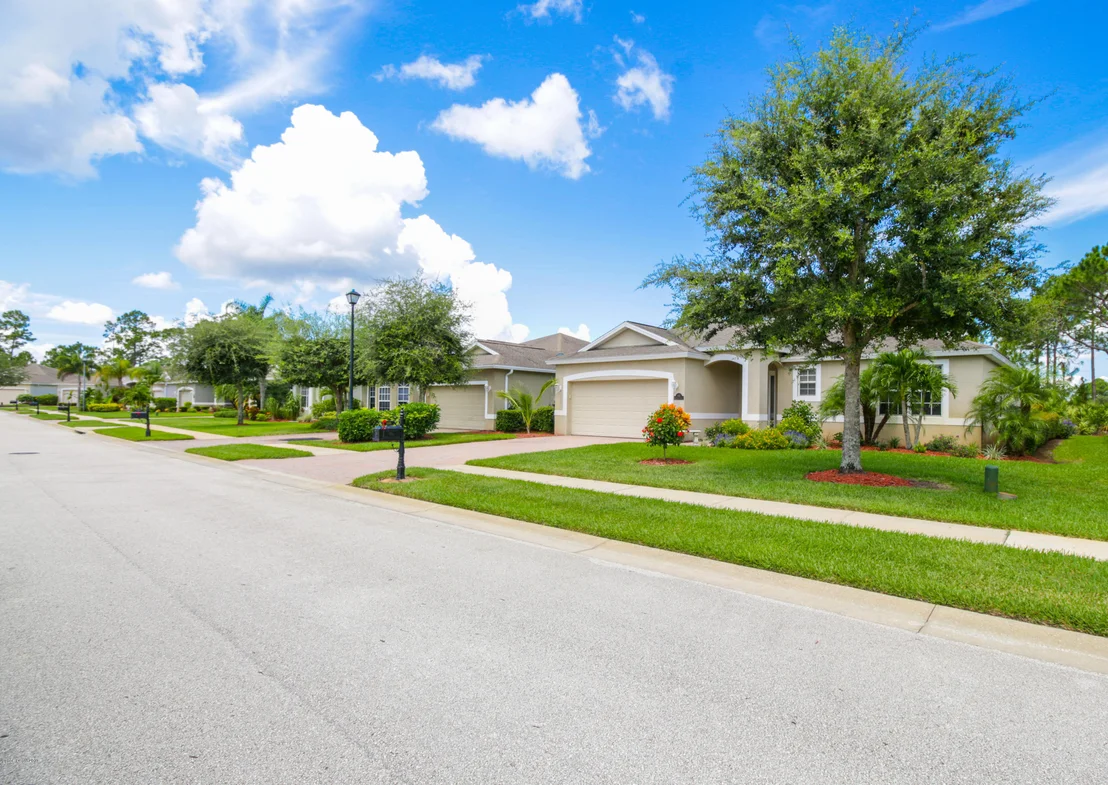 Photo of 565 Gardendale Circle SE