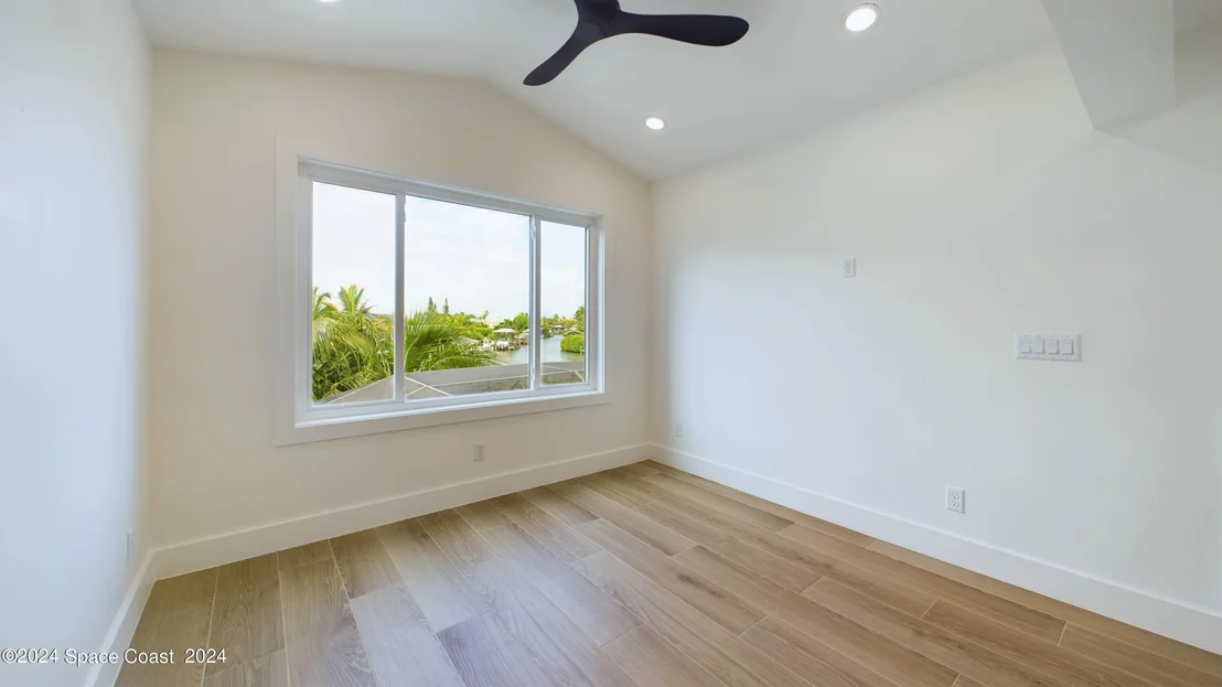 Photo of 396 Riverview Lane