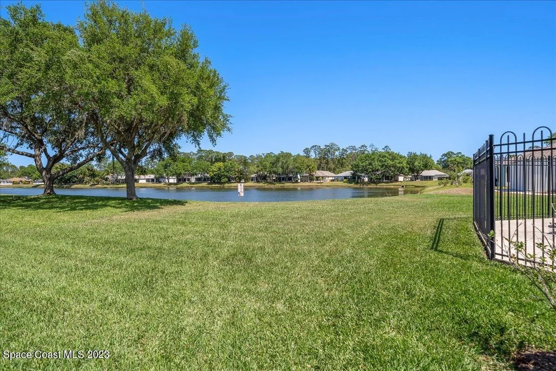Photo of 1616 Vista Lake Circle