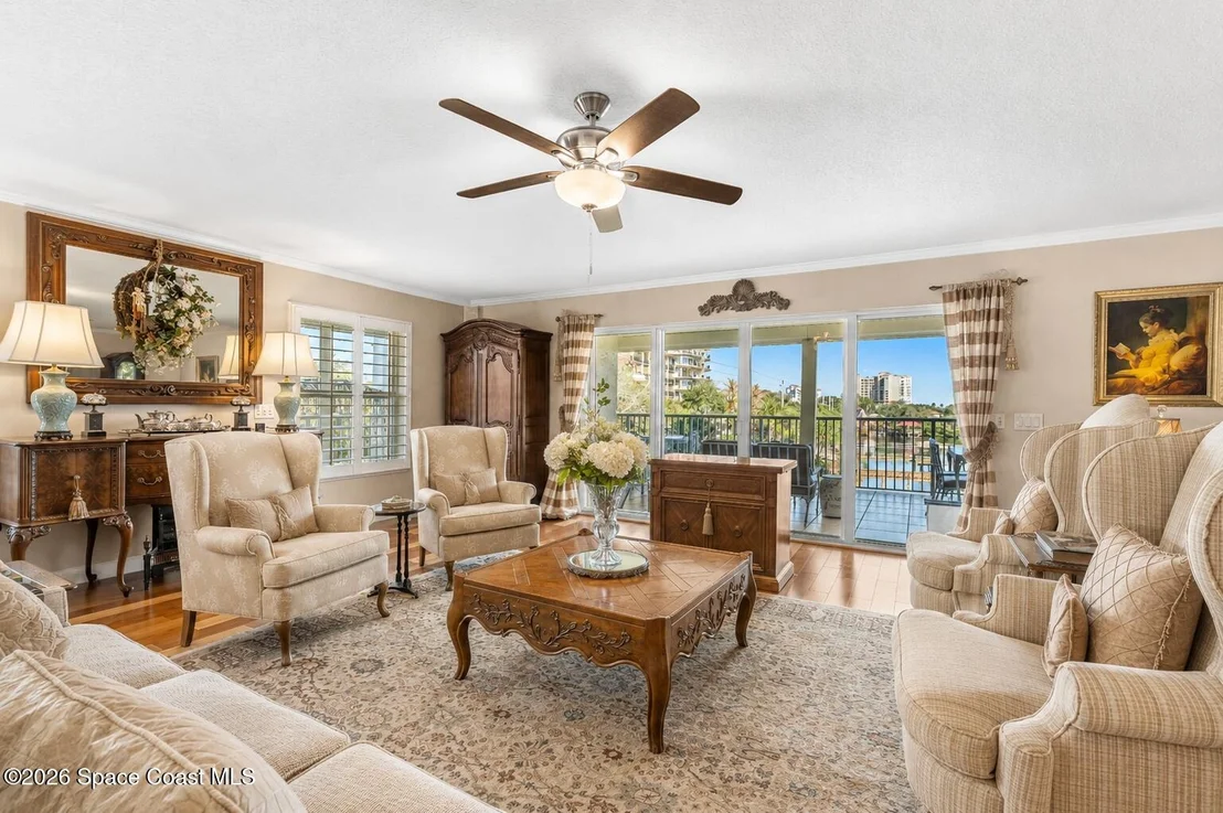 Photo of Unit 301 at 100 Riverside Drive