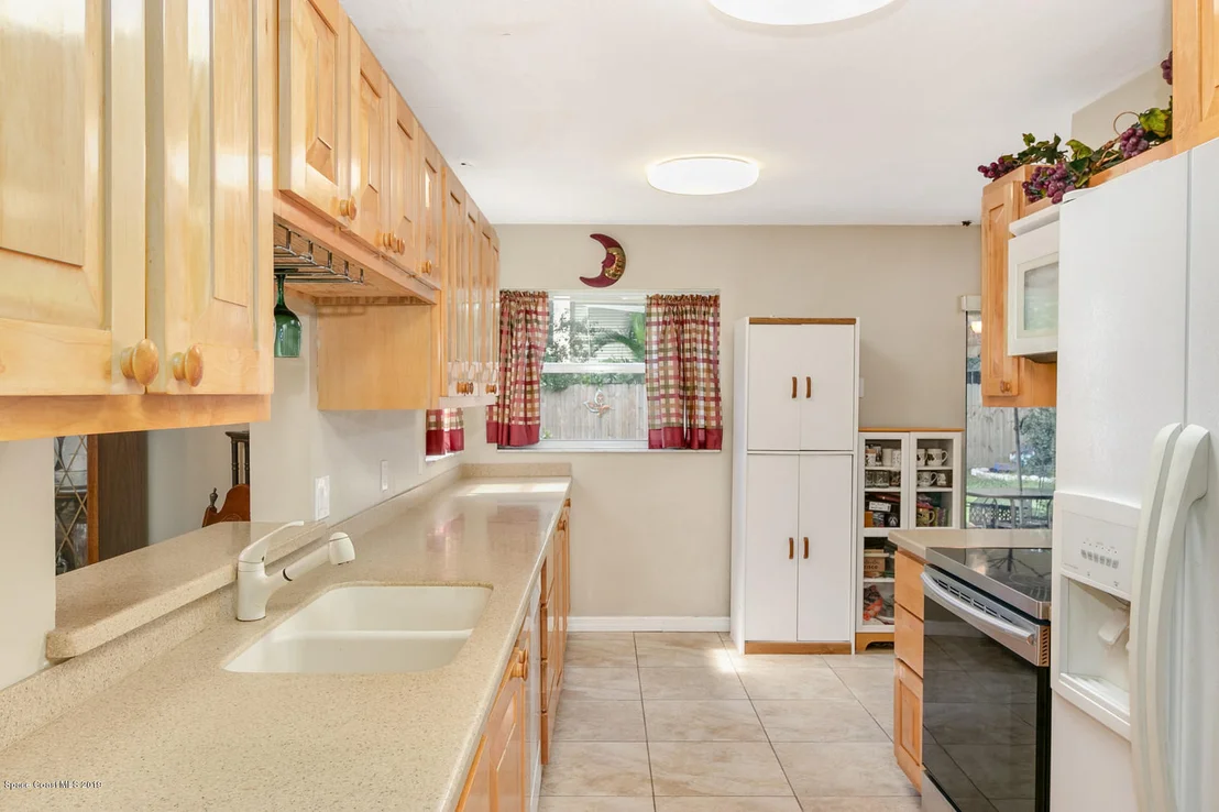 Photo of 1551 Clover Circle
