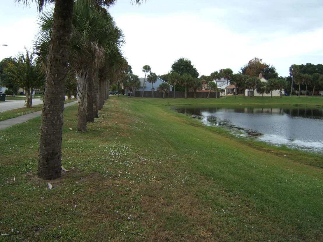 Photo of 875 Jamestown Drive