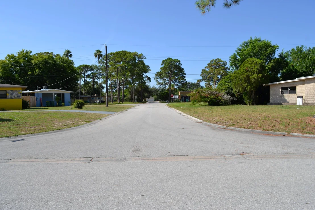 Photo of 1101 AZALEA Lane