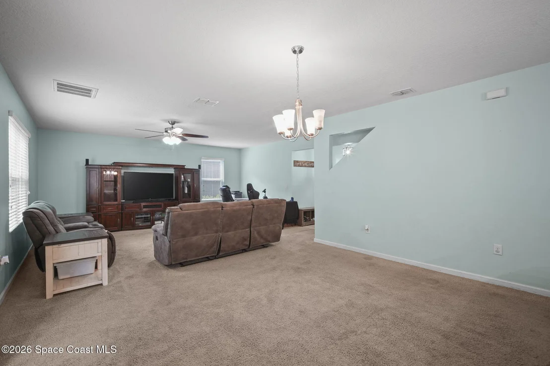 Photo of 2635 Falcon Lane