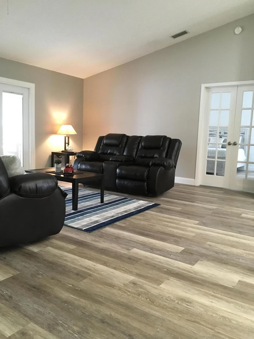 Photo of 130 Palm Circle