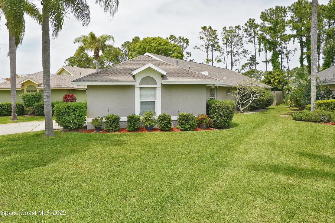 Photo of 3940 Saint Armens Circle